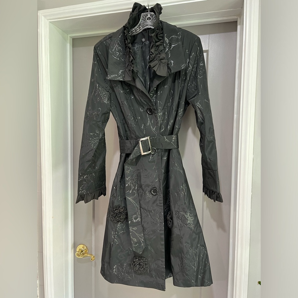 Black textured flower print evening coat with ruffled collar